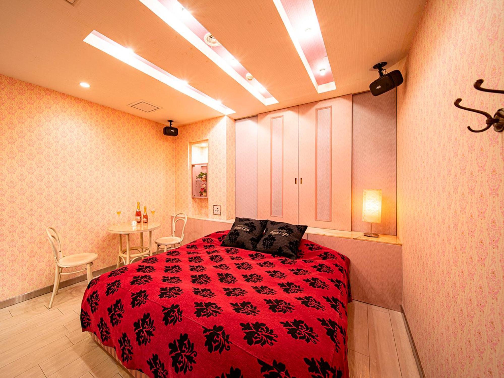 Roselips Tsuruhashi ローズリップス鶴橋 Hotel Oszaka Kültér fotó