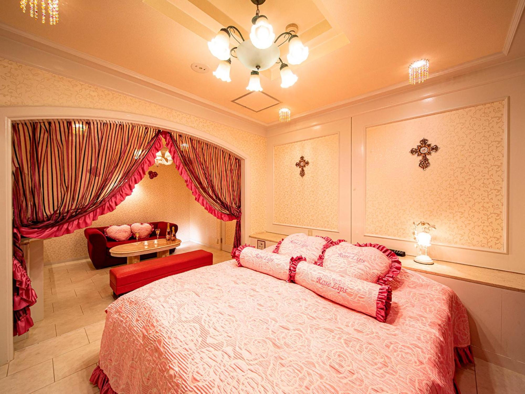 Roselips Tsuruhashi ローズリップス鶴橋 Hotel Oszaka Kültér fotó
