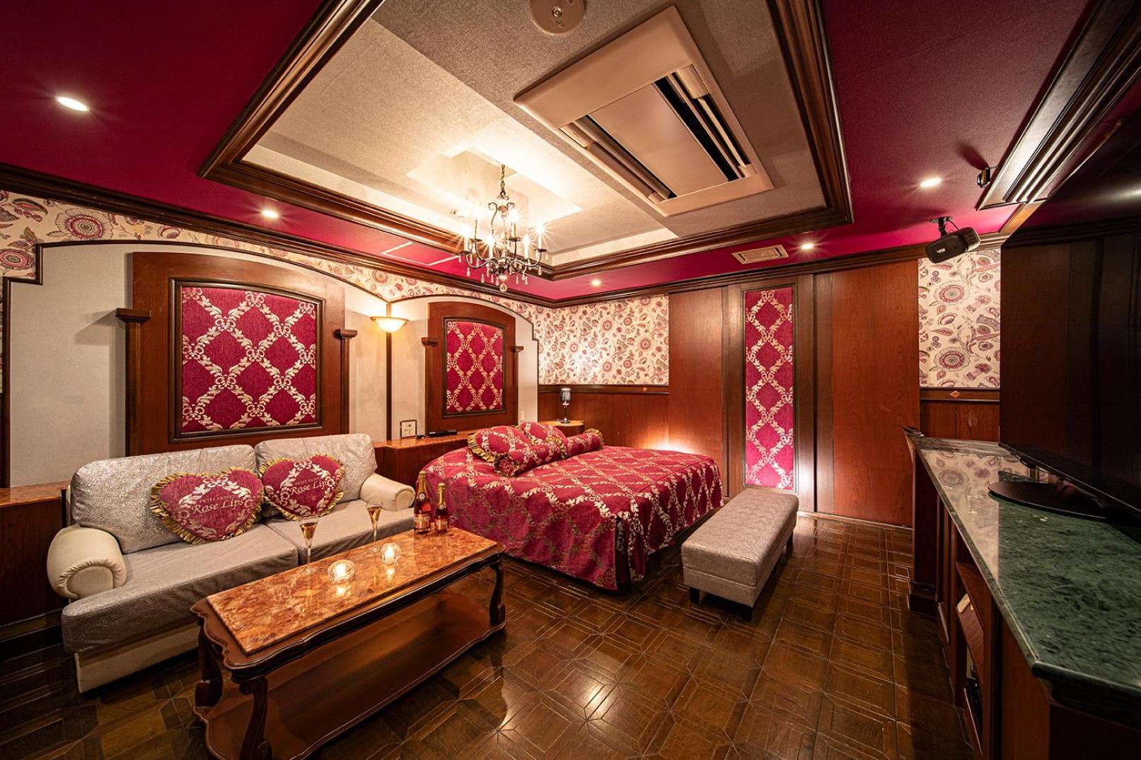 Roselips Tsuruhashi ローズリップス鶴橋 Hotel Oszaka Kültér fotó